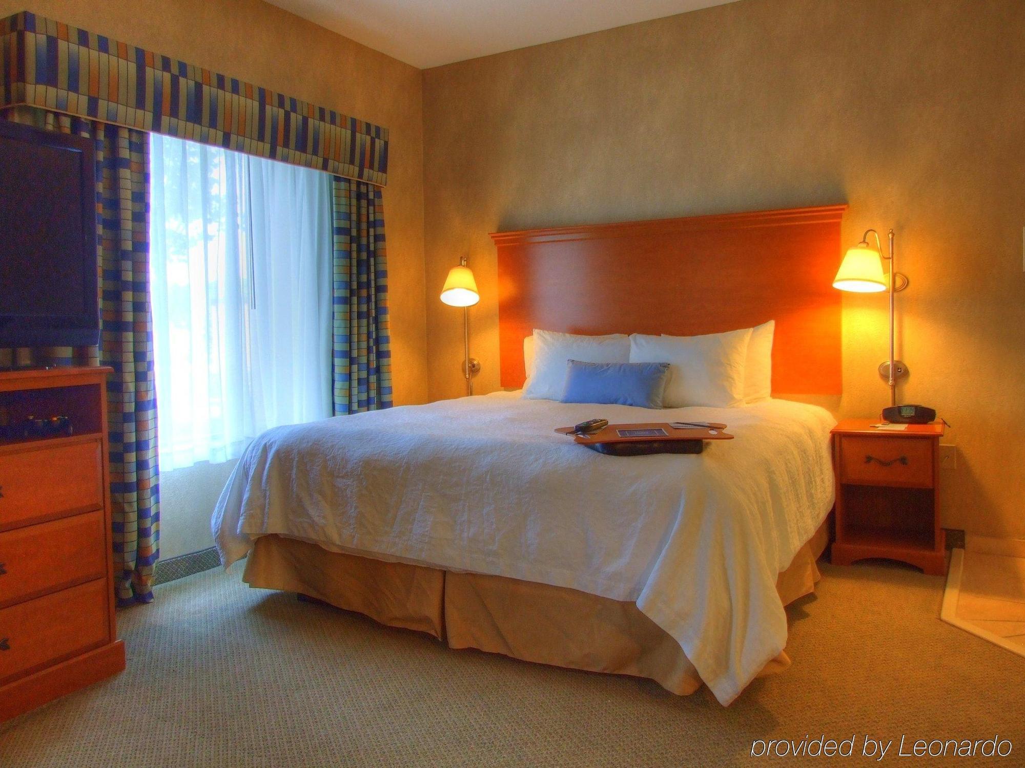 Hampton Inn Commerce/Novi Phòng bức ảnh